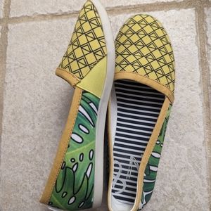 Cute Pineapple Flats